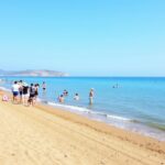 La plage de Canella en Corse : un écrin de sable doré et d'eaux translucides